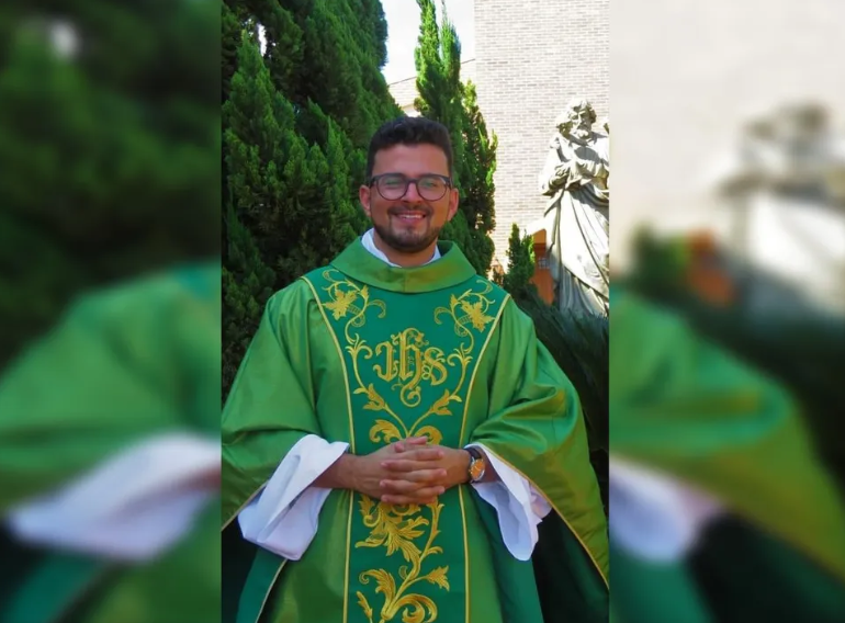 Padre acusado de atropelar e matar suspeito de furto à igreja é absolvido em Tribunal do Júri