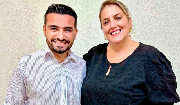 Professora Roberta Carrero lança pré candidatura a vereadora e declara apoio a Caio Lima