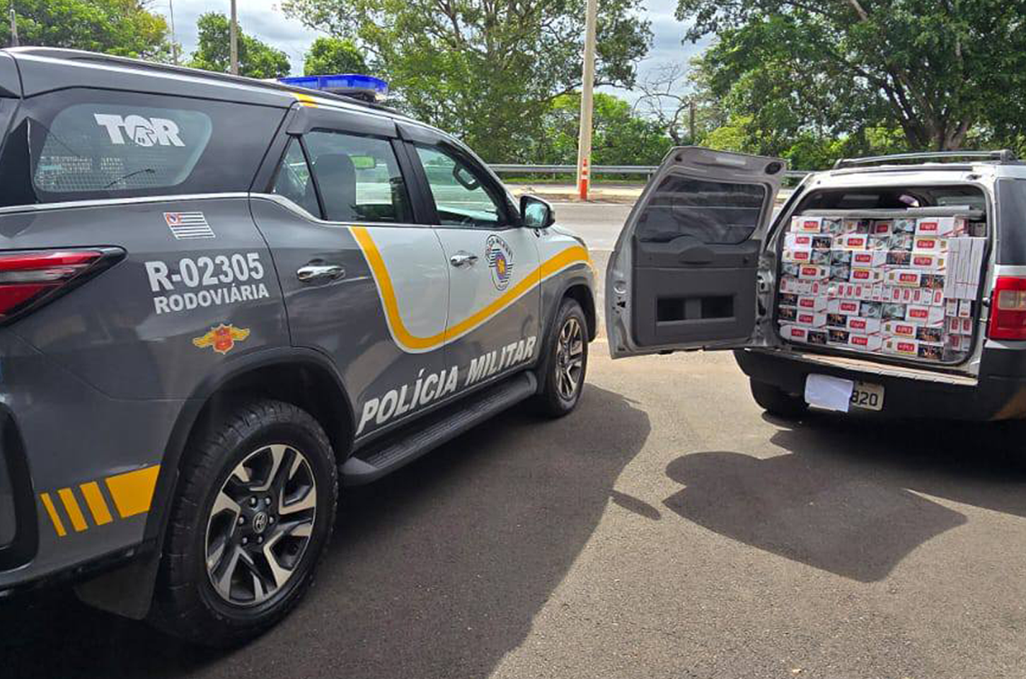 Policiamento Rodoviário prende contrabandista com mais de 8 mil maços de cigarros em rodovia de Pompéia