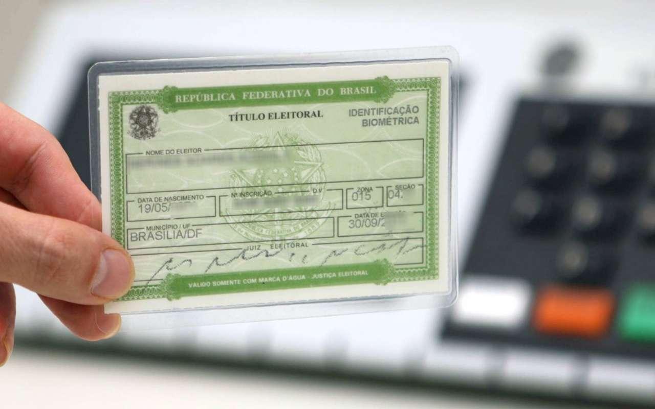 Regularização do título  de eleitor deve ser feita  até 6 de maio