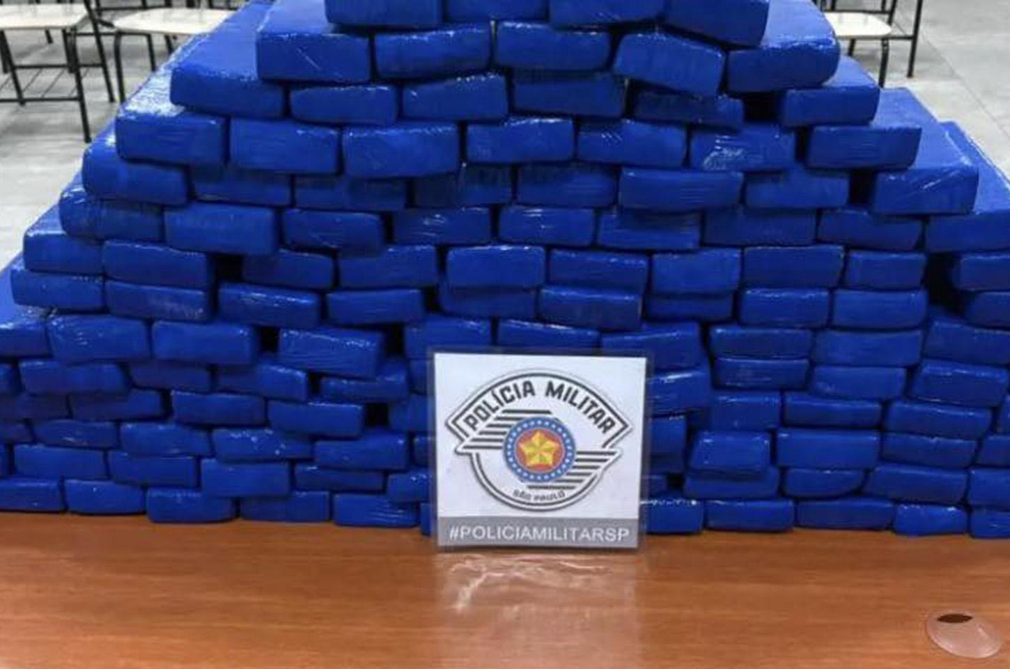 Homem é preso com 142 tijolos de maconha em Taguaí
