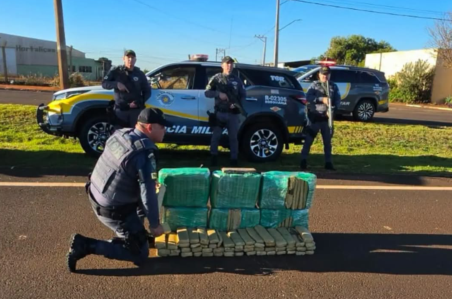 Operação conjunta intercepta  carga de 152 quilos de maconha  na região de Tarumã