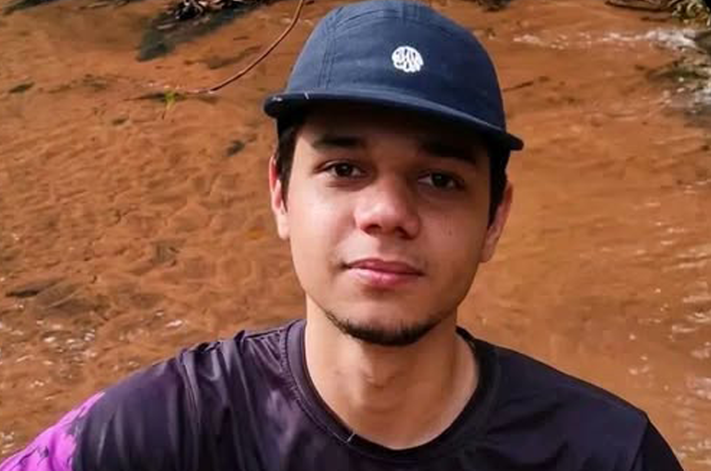 Jovem de 21 anos morre  em colisão frontal entre Jacarezinho e Cambará-PR