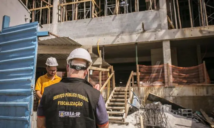 Construção em alta, escassez de engenheiros: o descompasso que desafia o crescimento