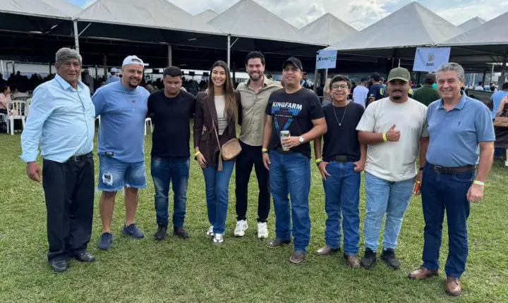 Lucas Pocay marca presença  em festas em Piraju e Ocauçu
